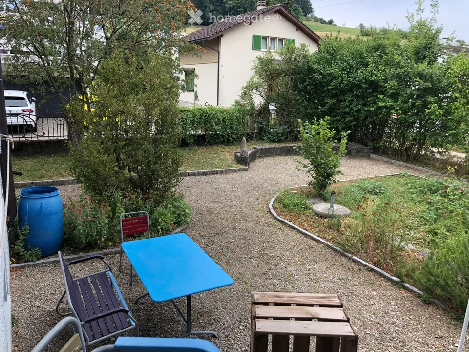 Appartamento condiviso in casa Art Nouveau in campagna – foto 2 di 5