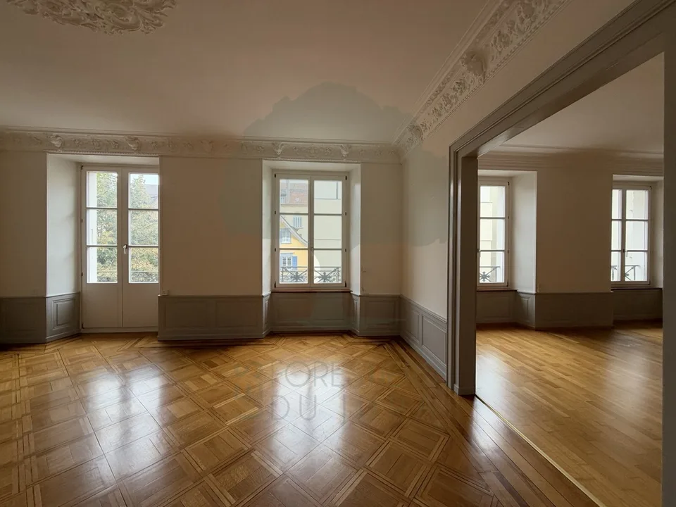 Magnificent 4.5-room apartment of 186 m² in the heart of Porrentruy – photo 4 of 11
