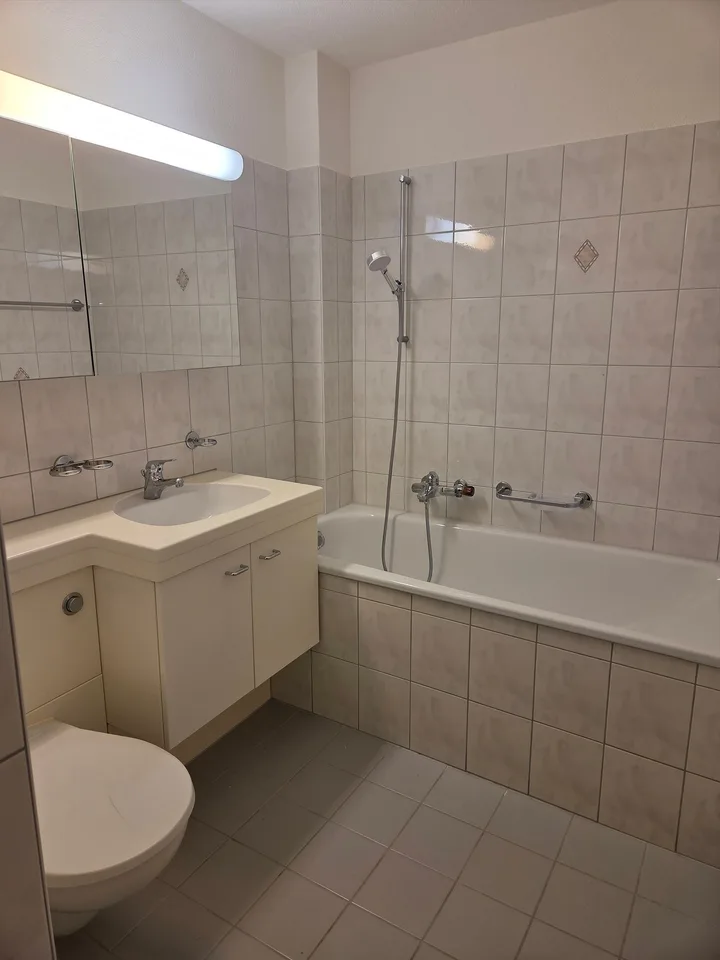 Lässige Wohnung nähe Schwimmbad – Foto 4 von 9