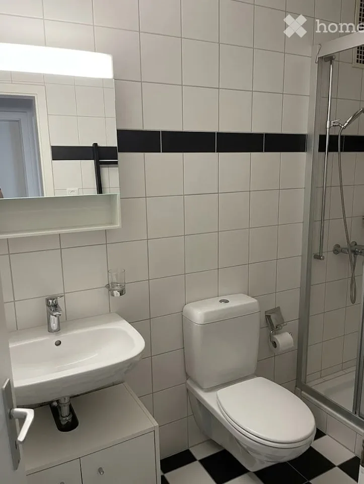 Helles 3.5-Zimmer-Wohnung mit Balkon in Freiburg – Foto 4 von 5