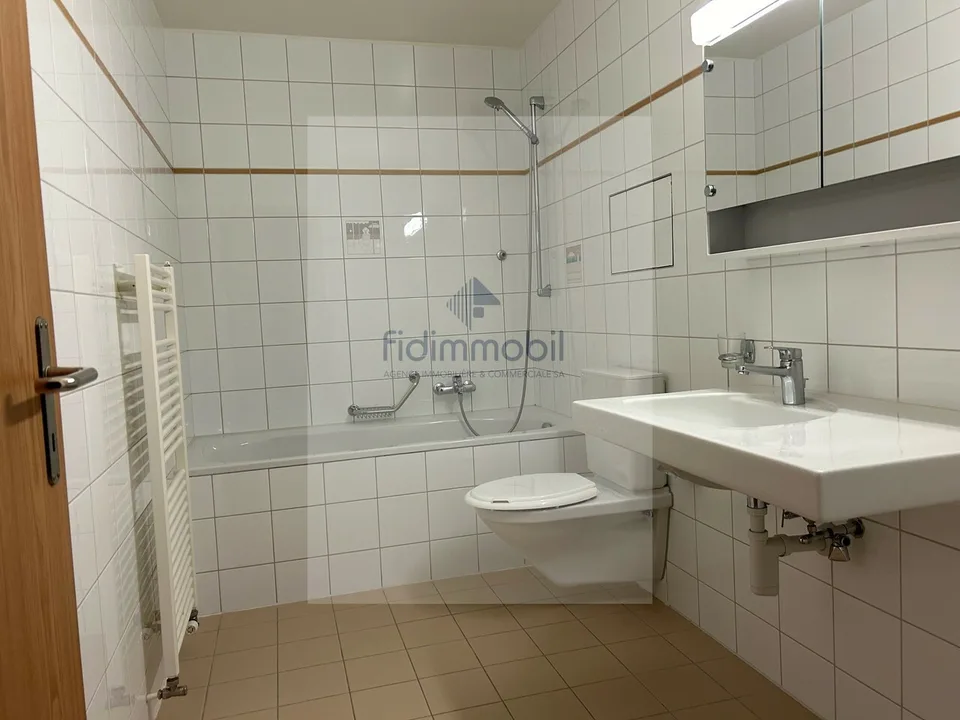 GROßES APARTMENT MIT BALCON – Foto 7 von 9