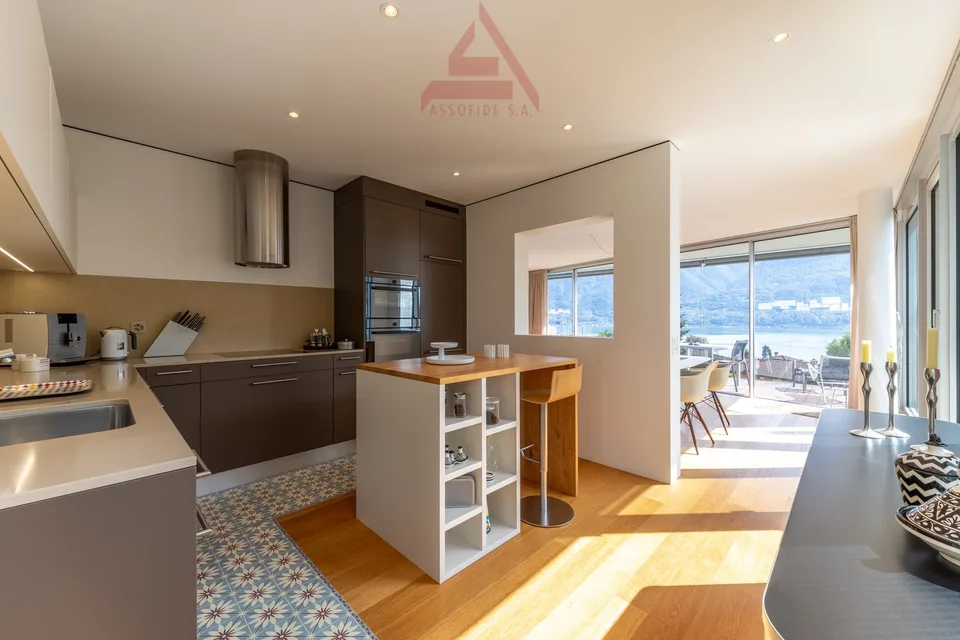 Appartamento moderno e luminoso a Muralto / Moderne und helle Wohnung in Muralto – Foto 4 von 12