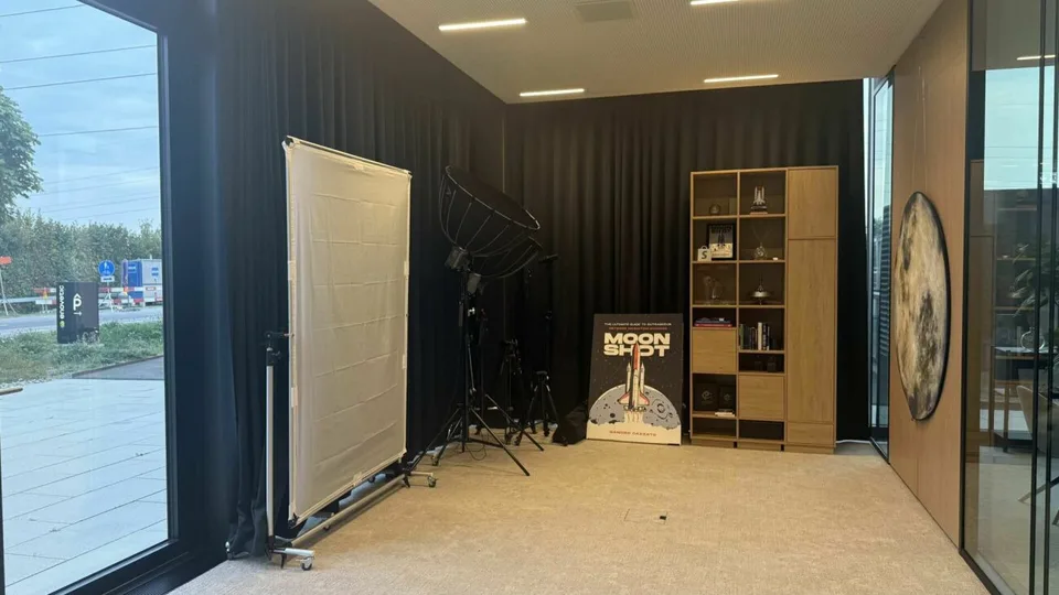 116 m² Büro mit eigener Teeküche und zwei Tiefgaragenplätzen in Rotkreuz – Foto 9 von 14