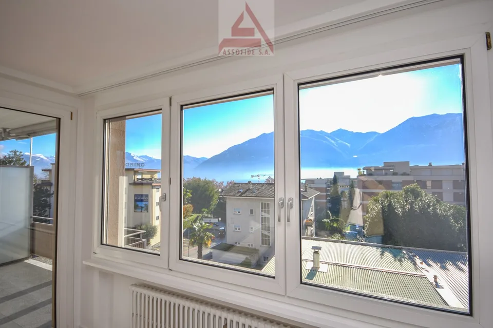 Luminoso 2.5 locali / Helle 2.5 - Zimmerwohnung – Foto 4 von 9
