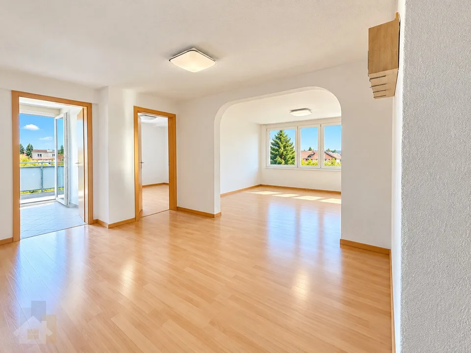 Preiswerte 4-Zimmerwohnung auf 90 m2 mit Balkon – Foto 9 von 10