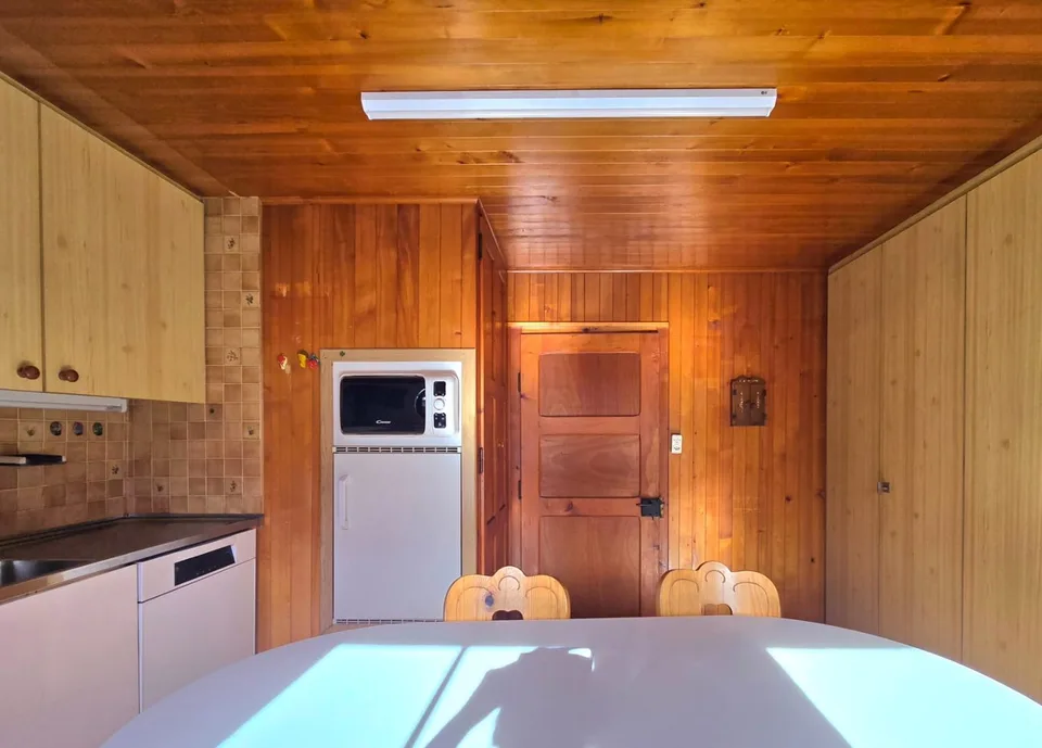 Charming apartment in Eison (Val d’Hérens) with a view, large garden and garage – photo 9 of 20