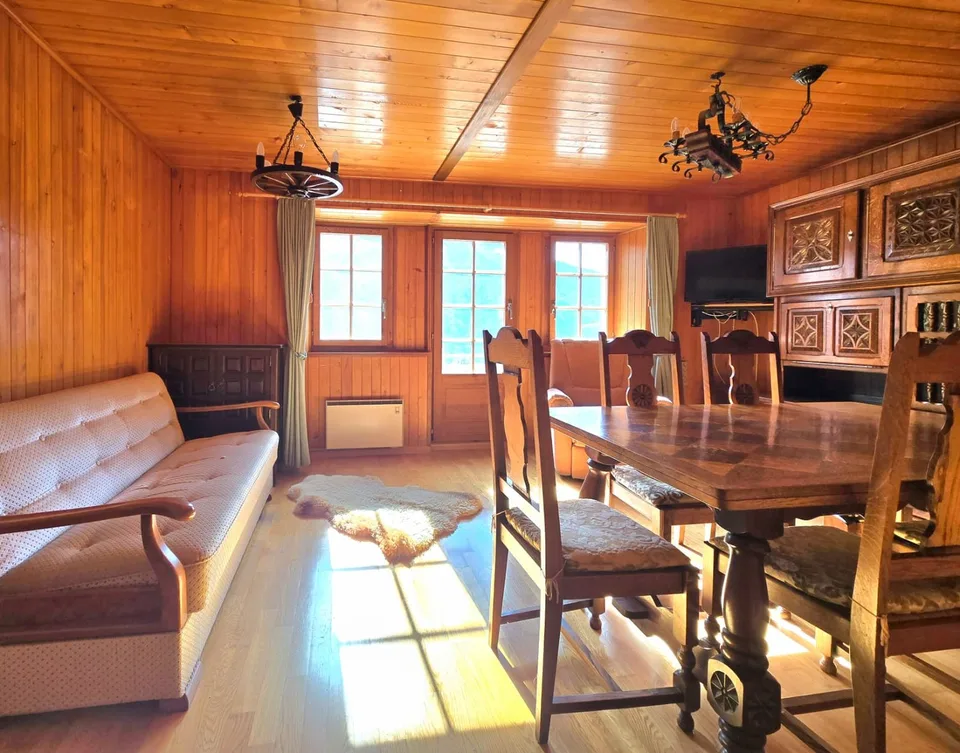 Charming apartment in Eison (Val d’Hérens) with a view, large garden and garage – photo 3 of 20