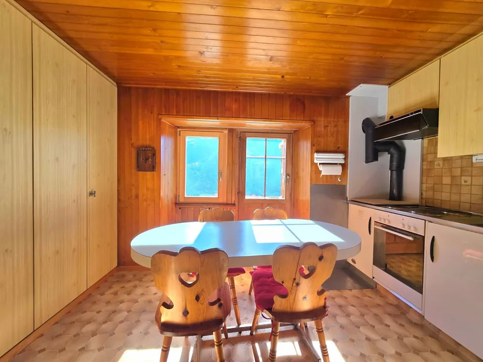 Charming apartment in Eison (Val d’Hérens) with a view, large garden and garage – photo 7 of 20