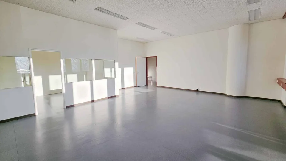 Büro/Verwaltung 153 m2 in Renens VD – Foto 4 von 6