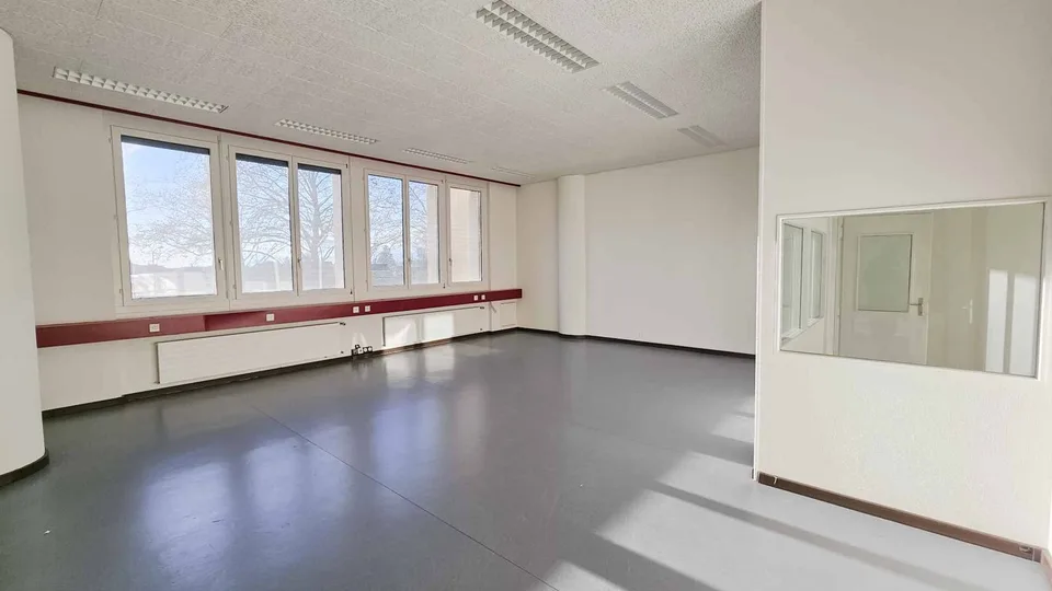 Büro/Verwaltung 153 m2 in Renens VD – Foto 3 von 6