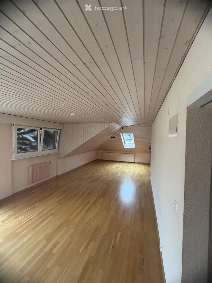 Appartement zur Miete – Foto 2 von 5