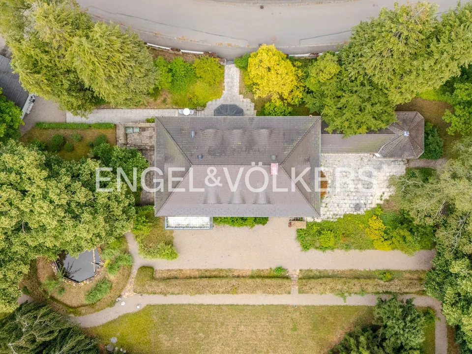 Ampio terreno con casa esistente a Schwenningen – foto 6 di 13