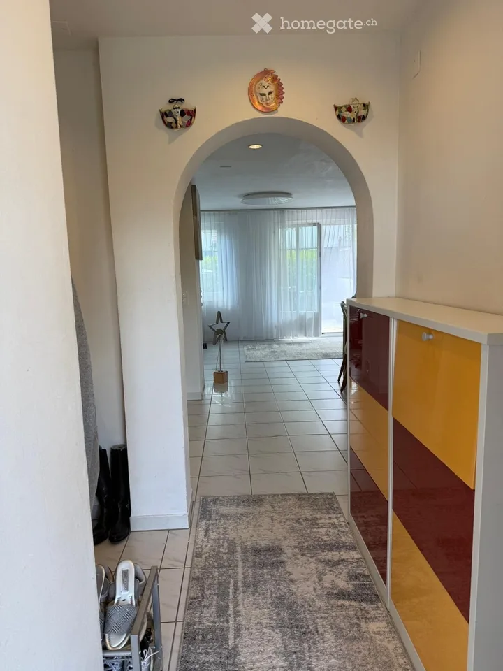 Maison mitoyenne de famille charmante à Neerach – vivre avec confort et tranquillité – photo 3 sur 19