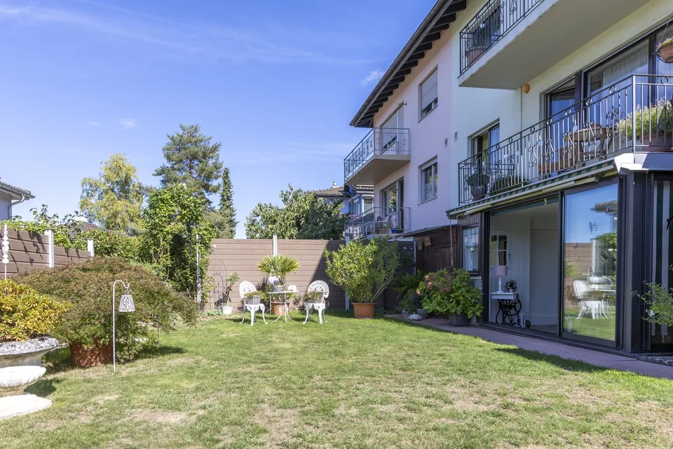Incantevole casa di 5,5 locali a due famiglie a Rodersdorf – foto 3 di 10