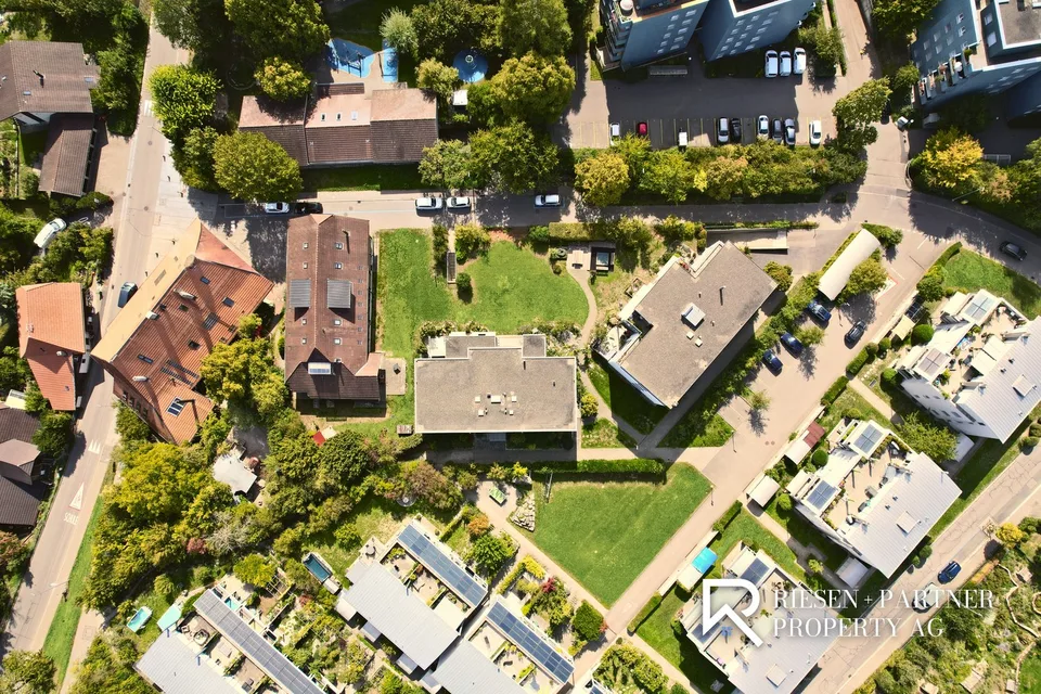 Due appartamenti in uno: 7 camere, sauna e due balconi esposti a sud – foto 6 di 30