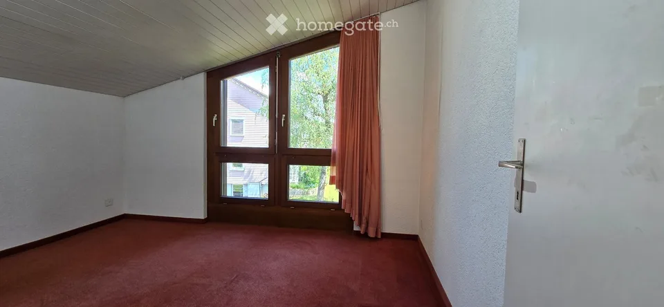 Charming single-family house in a quiet location with a beautiful rose garden – photo 13 of 18