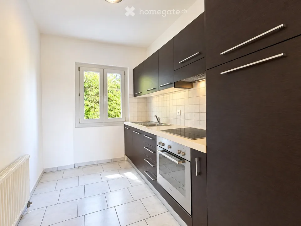 Reines, zur Miete ein Einfamilienhaus mit großem Garten. – Foto 2 von 5