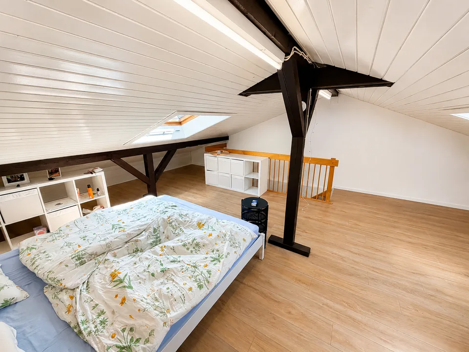 Modernes möbliertes Zimmer mit privatem Zugang in Oberengstringen – foto 6 di 23