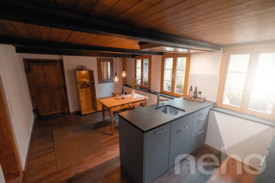 Historisches Bauernhaus mit Ferienwohnung und Bergpanorama – Foto 3 von 12