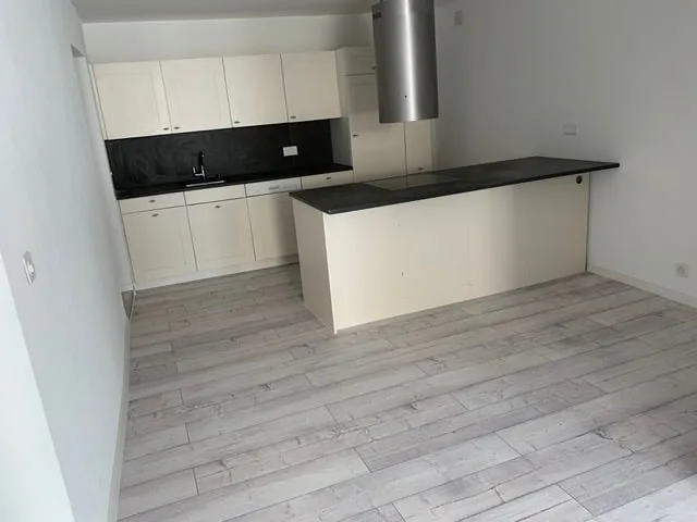 Charmanter Duplex von 5.5 Zimmern in La Neuveville – Foto 2 von 18