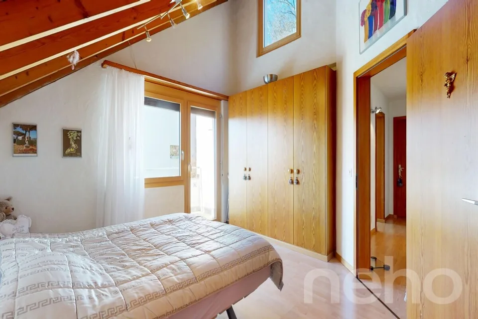 Incantevole casa unifamiliare di 6 locali con piscina, sauna e vista panoramica – foto 7 di 12