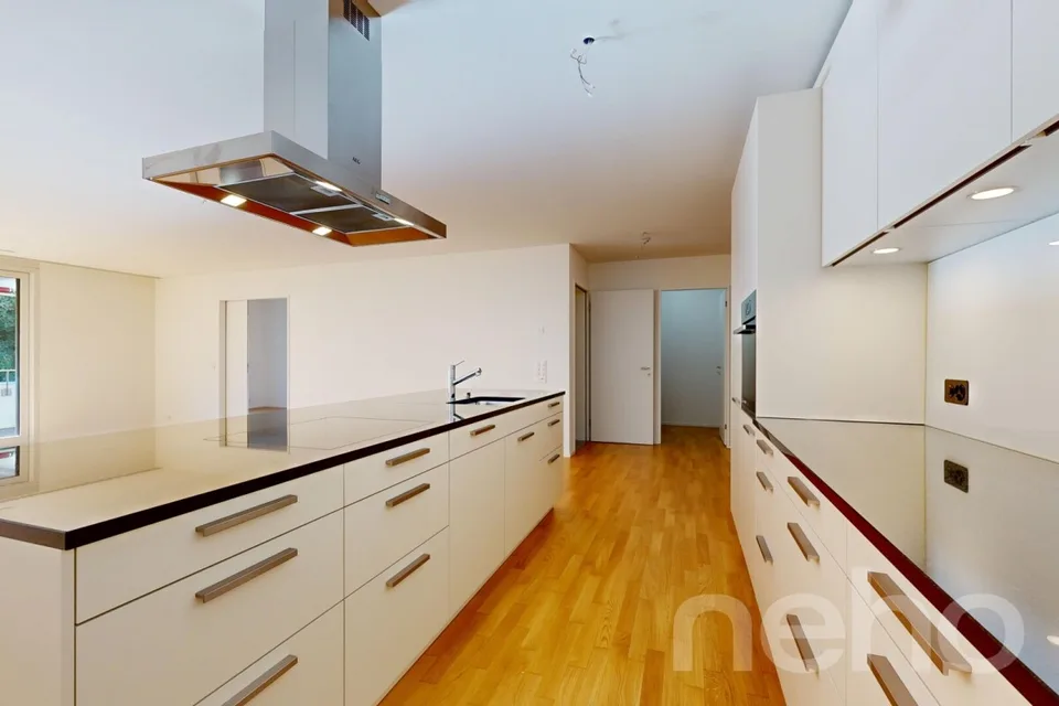 Bright 3.5-room apartment in Zurich – photo 7 of 12