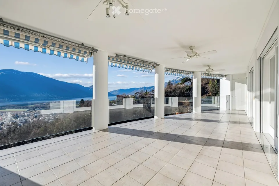 Appartamento in attico a Orselina con vista diretta sul lago Maggiore – foto 15 di 30