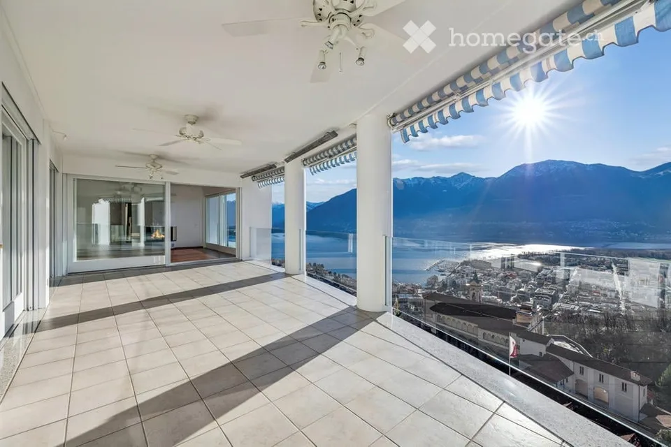 Appartamento in attico a Orselina con vista diretta sul lago Maggiore – foto 16 di 30