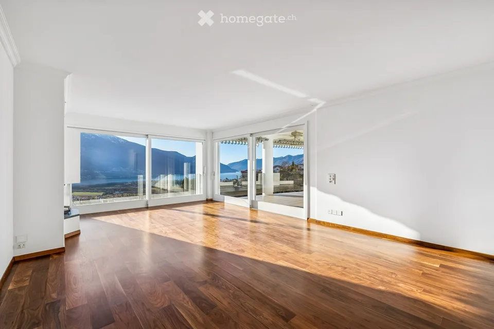 Appartamento in attico a Orselina con vista diretta sul lago Maggiore – foto 11 di 30