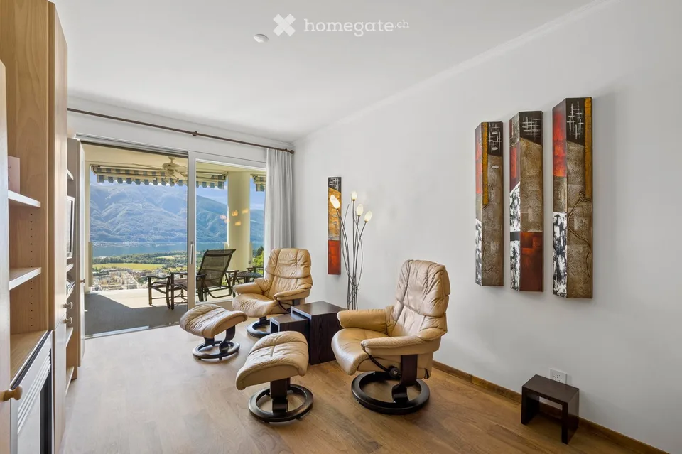 Appartamento in attico a Orselina con vista diretta sul lago Maggiore – foto 28 di 30