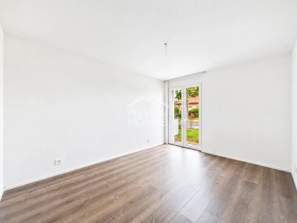 Moderner Komfort und großer privater Garten – Foto 6 von 8