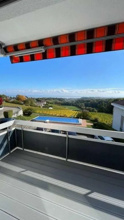 Geräumiges 5.5-Zimmer-Wohnung mit Kamin, Pool und Seeblick – Foto 5 von 5
