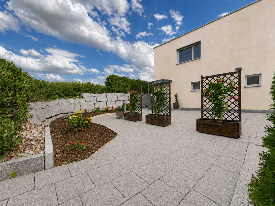 Maison familiale à vendre avec grand terrain – photo 5 sur 30
