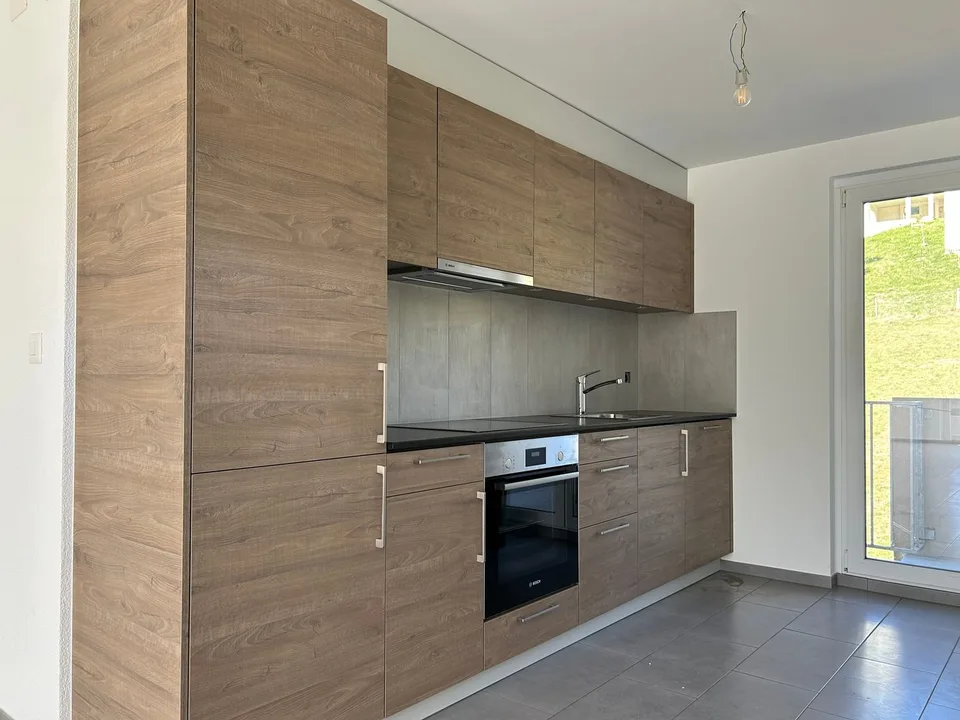 Wunderschönes 3.5-Zimmer-Apartment mit Aussicht und Balkonen – Foto 3 von 8