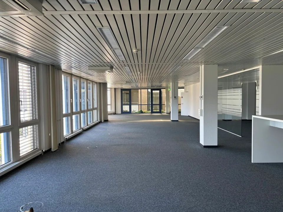 220 m² fertig ausgebautes Büro im 3. OG - sofort bezugsbereit – Foto 8 von 11