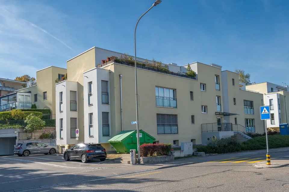 Appartamento in mansarda di 3,5 locali con sole mattutino e serale - appena fuori Zurigo – foto 21 di 22