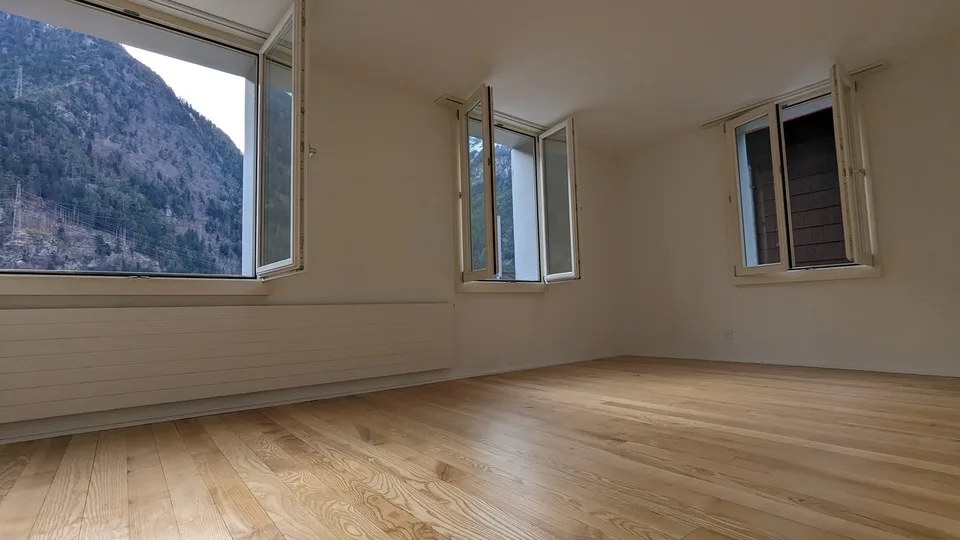 4-Familienhaus nahe Bahnhof Erstfeld – voll vermietet, 2021 modernisiert | Bieterverfahren – Foto 6 von 16
