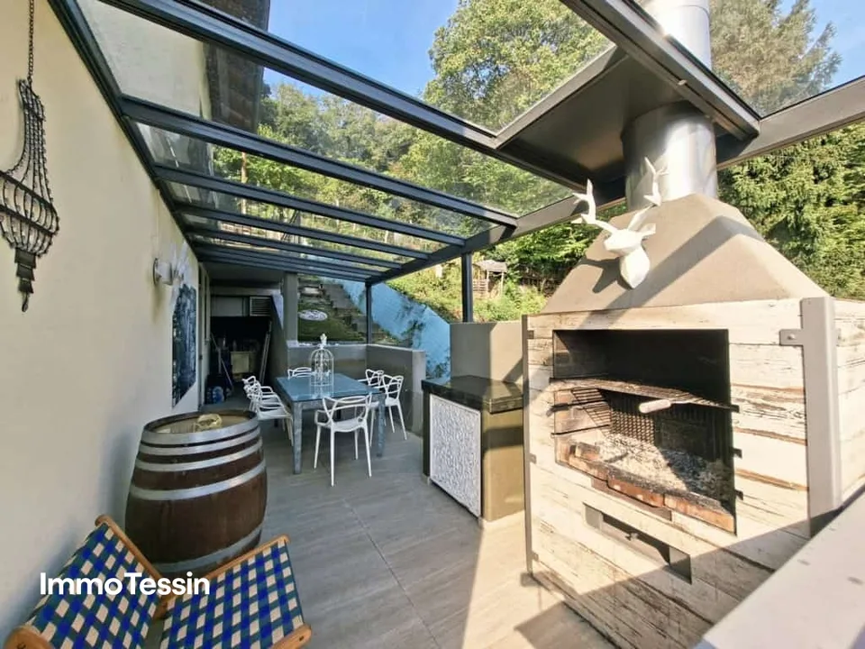 Belle villa à Caslano avec un design moderne, une ambiance élégante et beaucoup d'espace ainsi que 6 places de parking – photo 5 sur 13