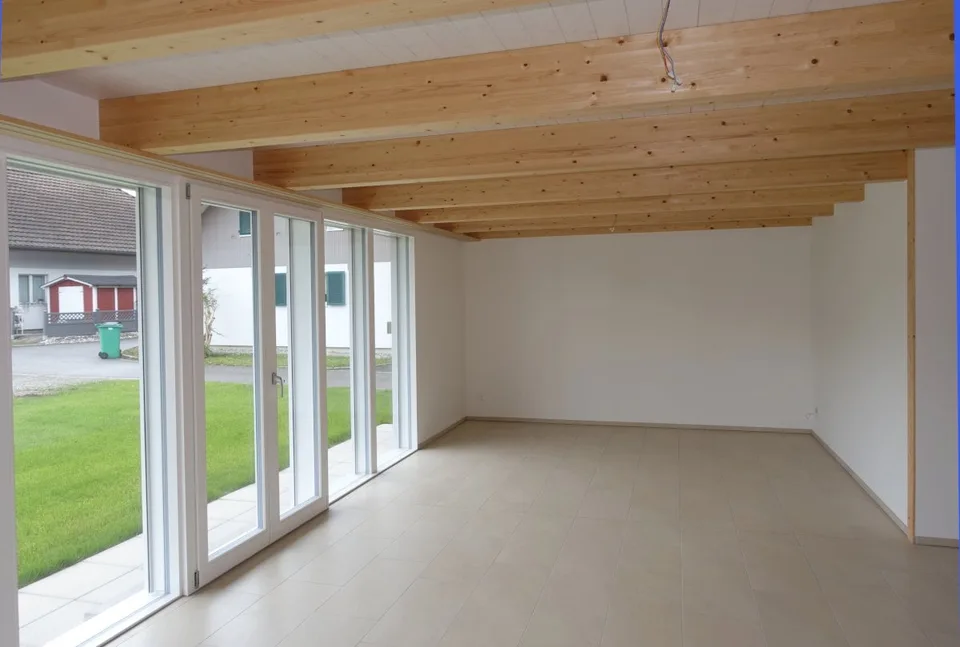 Belle maison unifamiliale 6.5 pièces avec beaucoup de bois – photo 7 sur 21