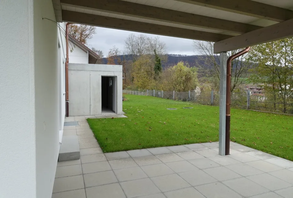 Belle maison unifamiliale 6.5 pièces avec beaucoup de bois – photo 4 sur 21