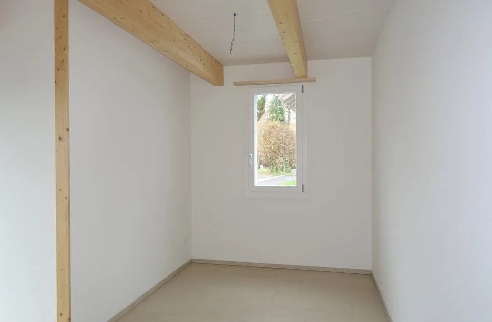 Belle maison unifamiliale 6.5 pièces avec beaucoup de bois – photo 8 sur 21