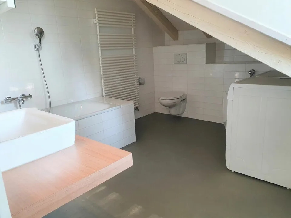 Spacious maisonette attic apartment in a quiet location – photo 5 of 7