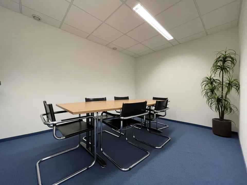 Spazio di co-working - Ufficio moderno in posizione centrale a Zug – foto 2 di 5