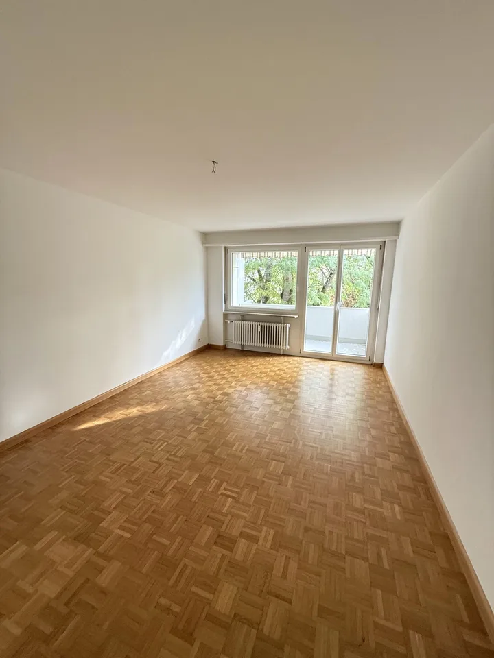 Appartamento attraente di 3 locali in una posizione preferita a Reinach – foto 2 di 9