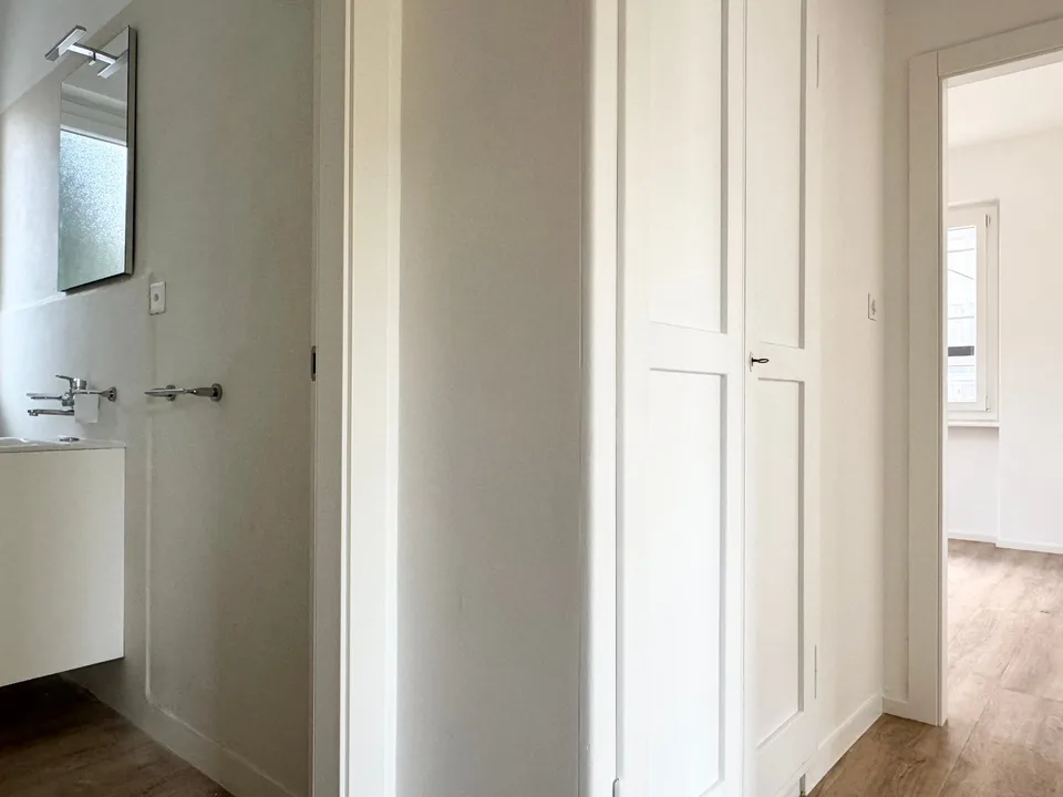 Complètement rénové et en première location – photo 6 sur 9