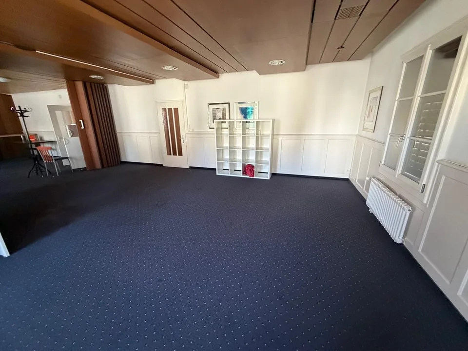 Spazio commerciale flessibile a Boswil – affittabile come grande sala o stanze individuali – foto 8 di 10