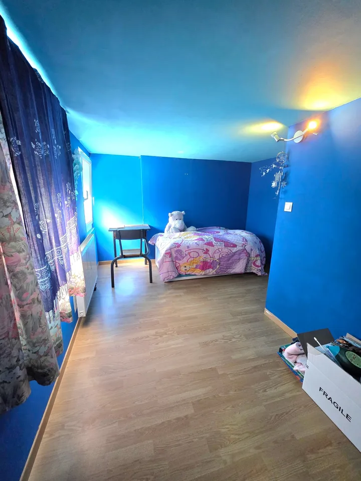 House 167m² - 5 bedrooms – photo 6 of 10