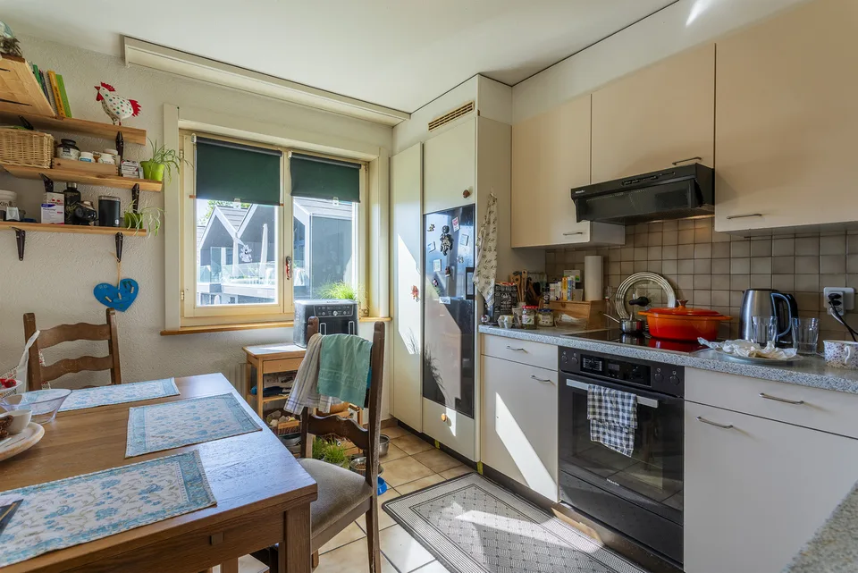 Appartamento 3.5 locali con garage, balcone a sud e vista libera – foto 4 di 8