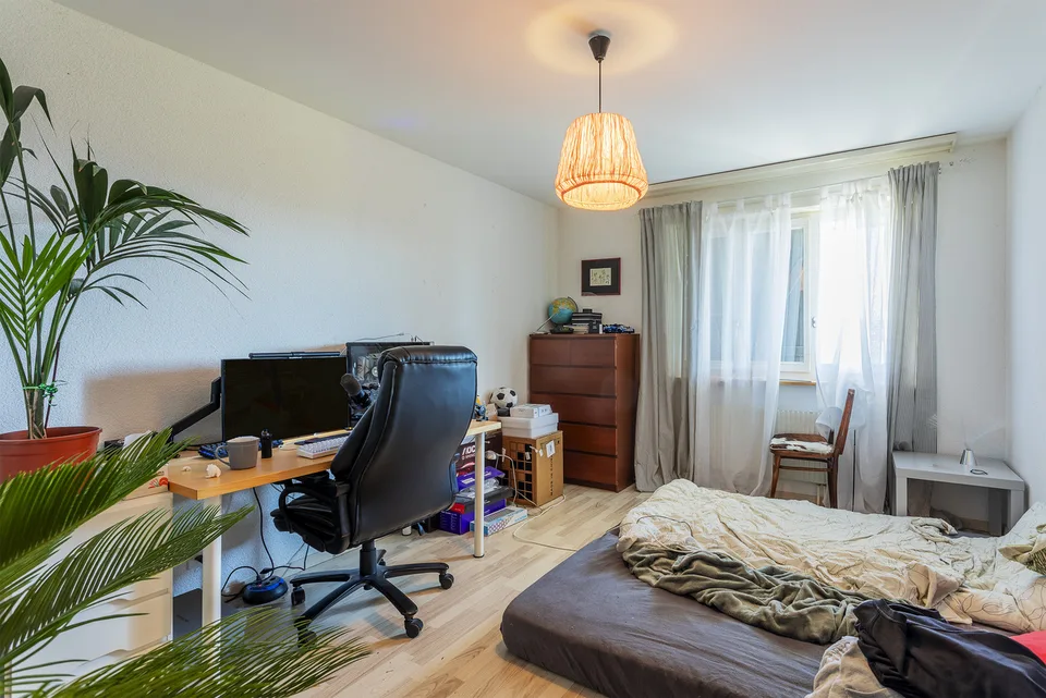 Appartamento 3.5 locali con garage, balcone a sud e vista libera – foto 5 di 8