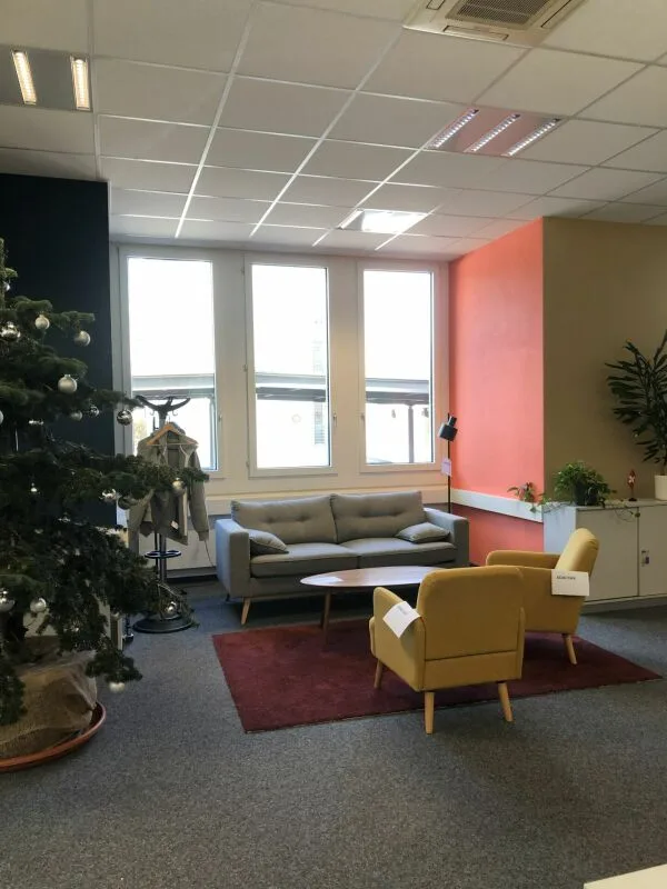 600 m² Büro, Showroom & Lager mit Laderampe - direkt an der Autobahn Rotkreuz, teilbar – Foto 11 von 23